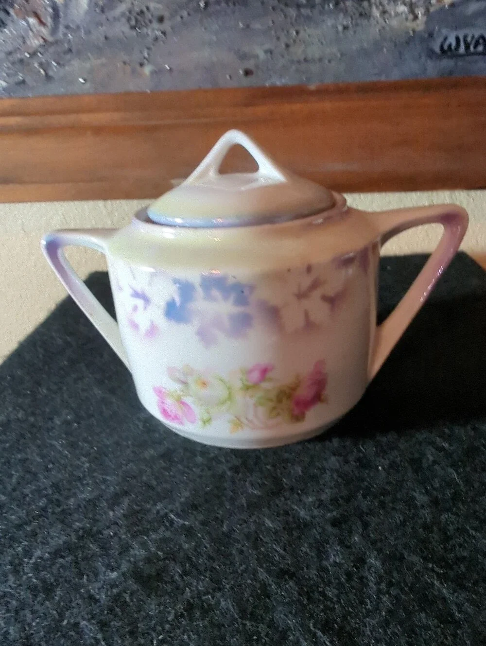 Vintage Leuchtenburg Germany Porcelain Luster Sugar Bowl With Handles & Lid 1937